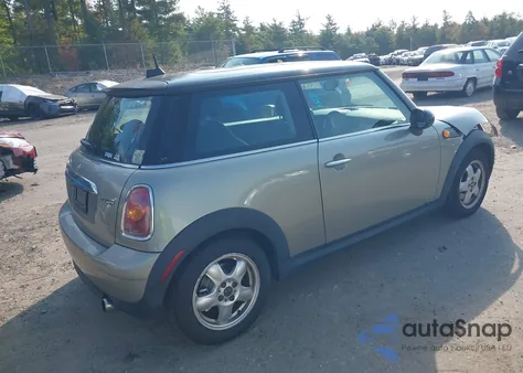 2010 Mini Cooper из США, поврежденный, VIN WMWMF3C52ATZ22906